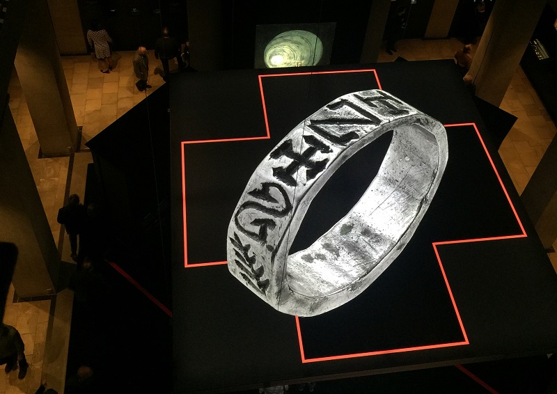 Представяне на пръстена Паусниц